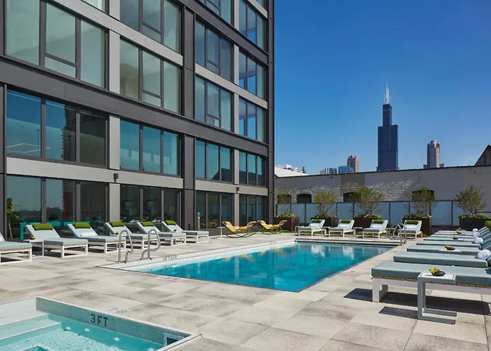 W Loop W Gym Pool Coworking Nr Uic Chi-397 * Chicago
